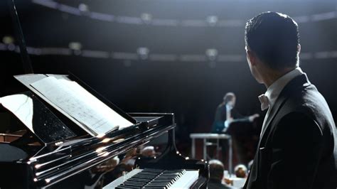 Pianista:  매혹적인 피아노 연주와 함께 감동을 느껴보세요!